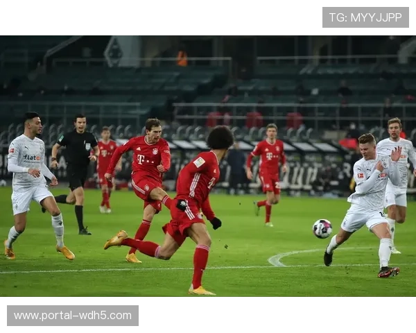 门兴点球机会失之交臂，斯托格主罚击中立柱错失破门良机