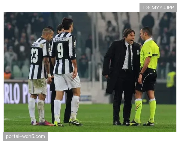 半场：罗马1-0都灵，迪巴拉点球破门先拔头筹